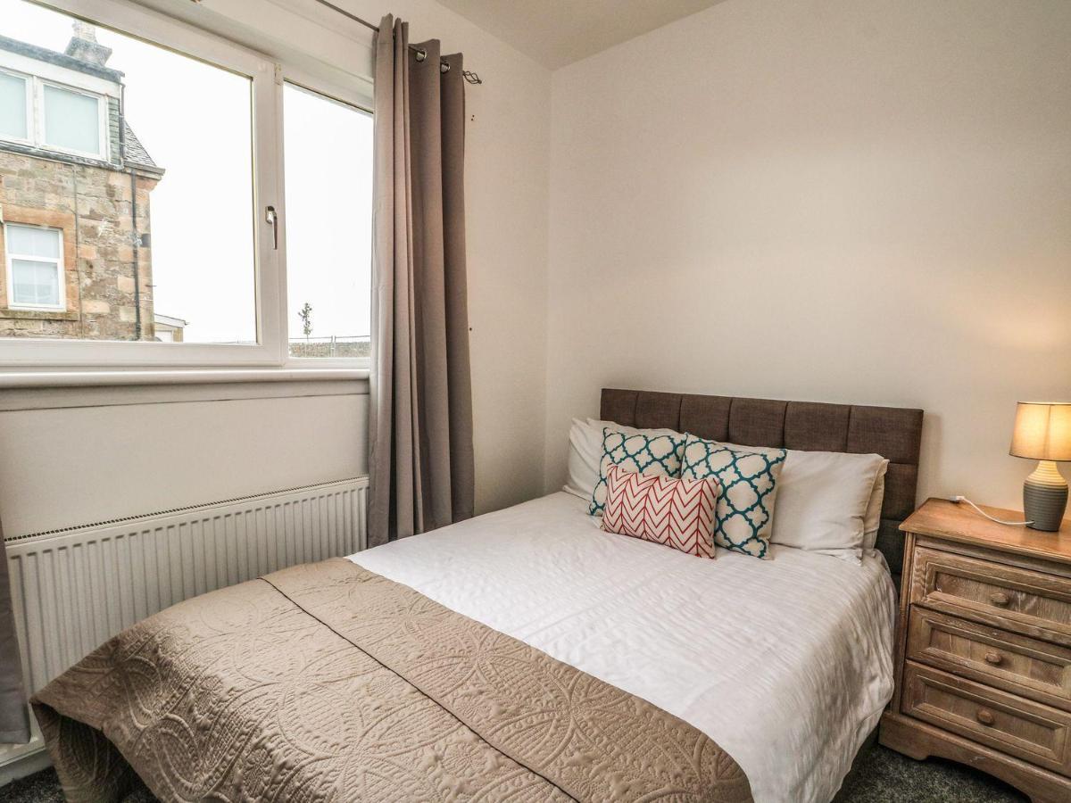Annielea Is A Cosy 3 Bed Cottage In Helensburgh Exterior foto